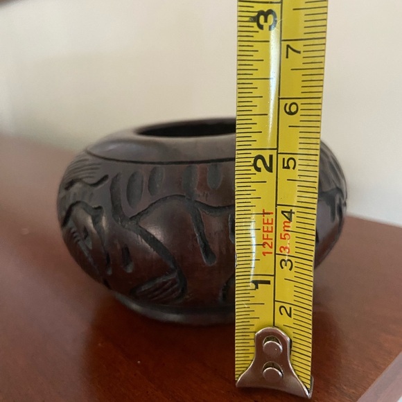 African Hardwood Ebony Small Carved Wood Bowl Elephant Rhino Giraffe Animals - Picture 5 of 6